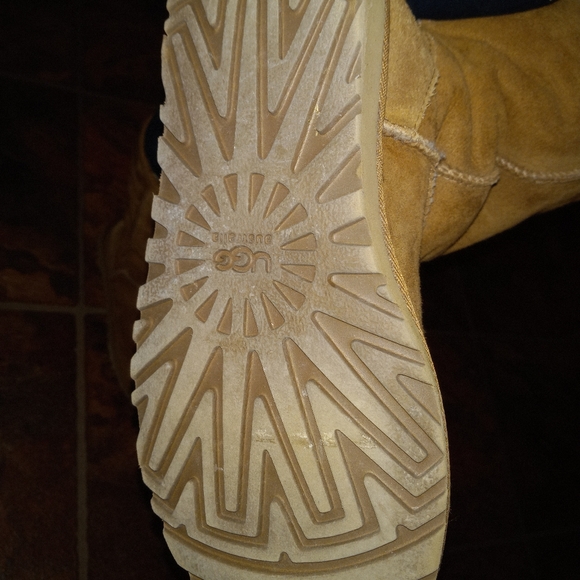 UGG Classic Tall Chestnut Boots 5 - Picture 5 of 11